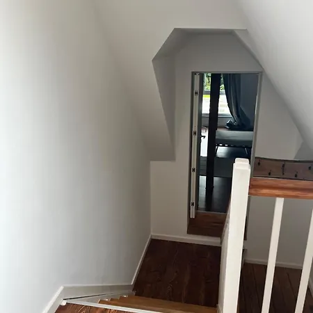 Charmante Dachgeschosswohnung In Lage Lage  Exterior foto
