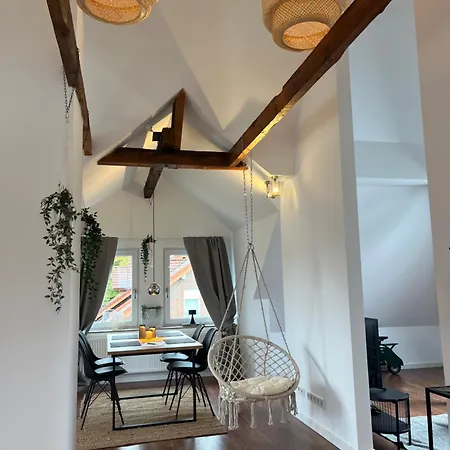 Charmante Dachgeschosswohnung In Lage Lage  Exterior foto