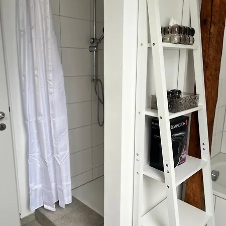 Charmante Dachgeschosswohnung In Lage Lage  Exterior foto