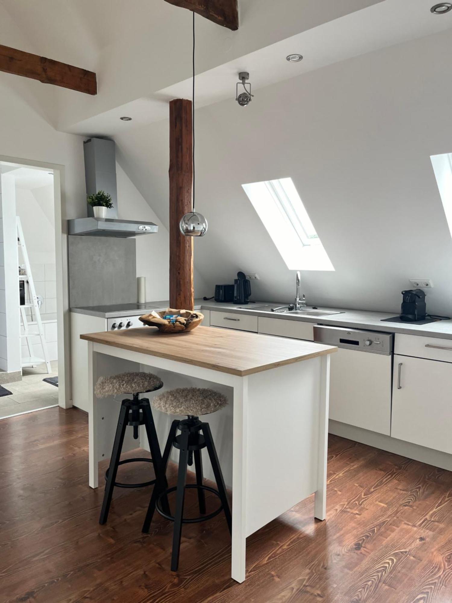 Charmante Dachgeschosswohnung In Lage * Lage (Lippe)