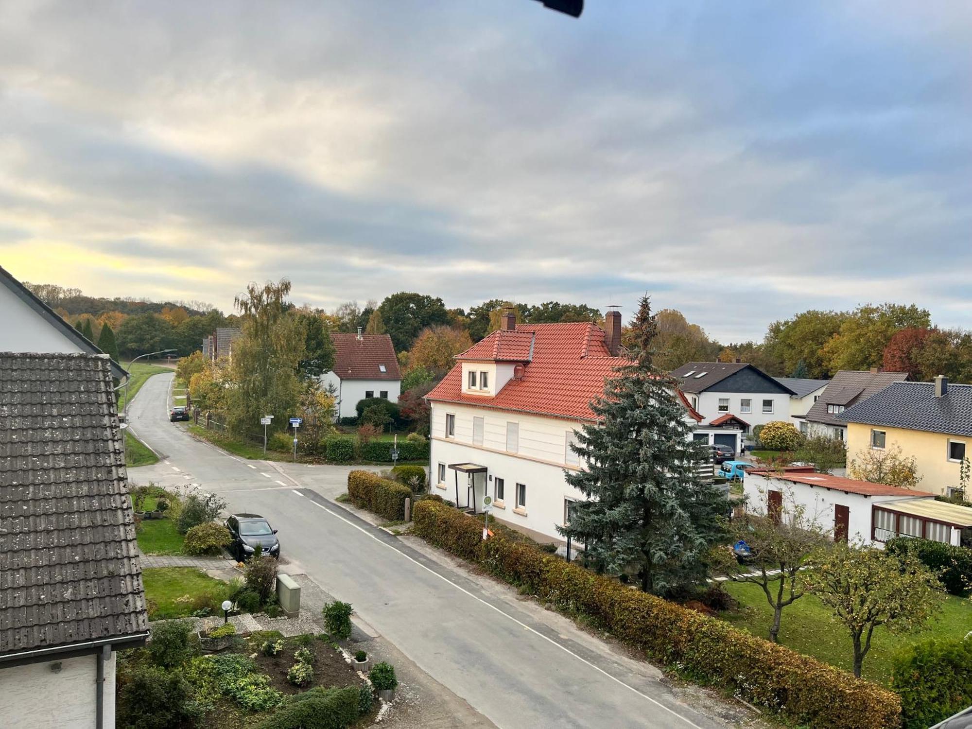 Charmante Dachgeschosswohnung In Lage Apartment Lage (Lippe)